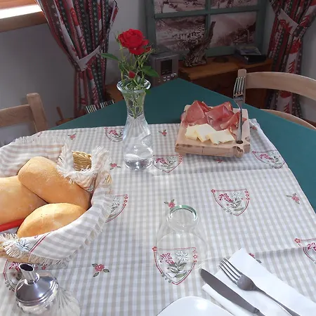 Bed & Breakfast Baita Scaia *