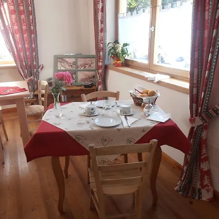 Bed & Breakfast Baita Scaia *
